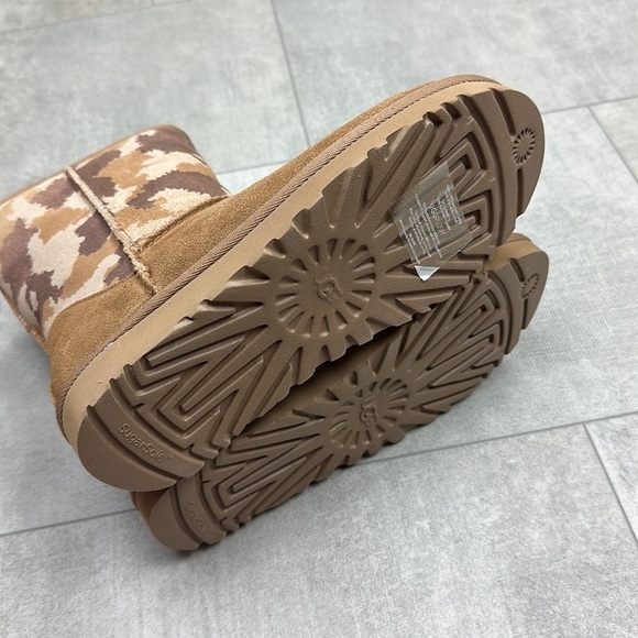 🍁UGG 🍁 CLASSIC SHORT JAGGED CAMO CHESTNUT WINTER BOOTS BROWN - Picture 10 of 13